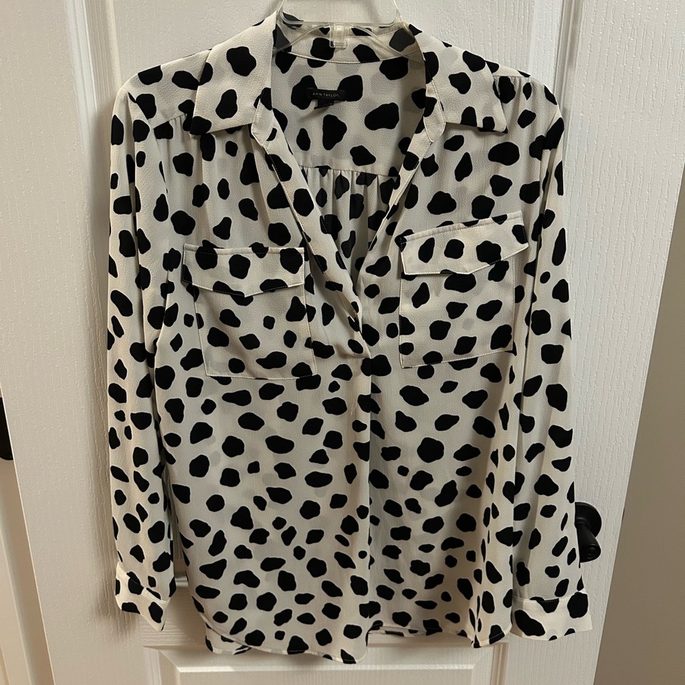 Ann Taylor Black and White Spotted Blouse
